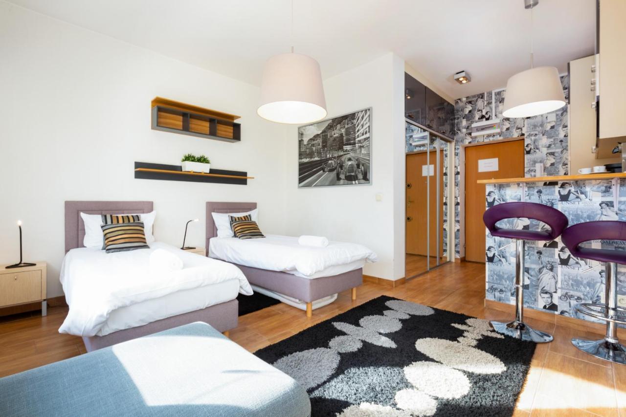Apartment Warsaw Hoza By Noclegi Renters Ngoại thất bức ảnh