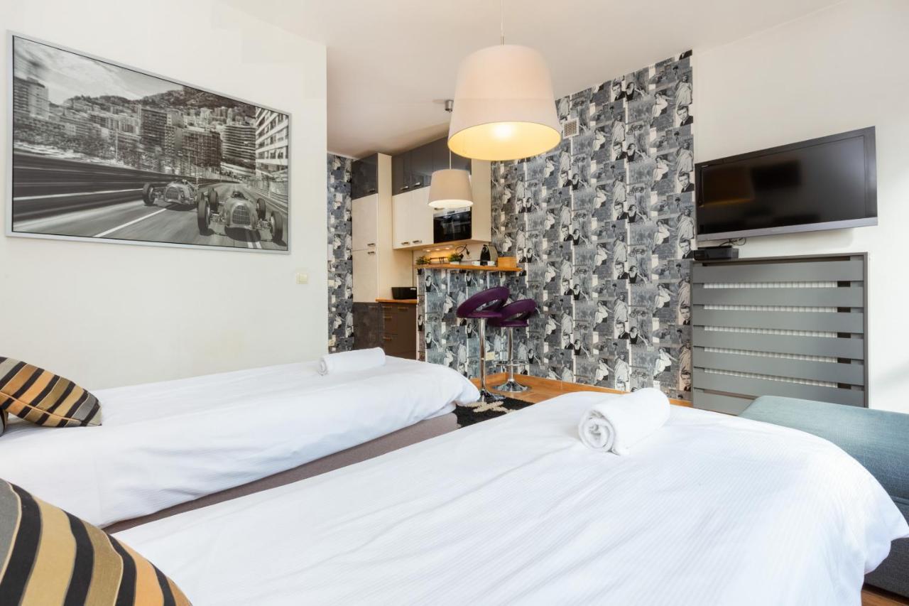 Apartment Warsaw Hoza By Noclegi Renters Ngoại thất bức ảnh